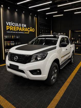 NISSAN FRONTIER 2.3 16V TURBO DIESEL ATTACK CD 4X4 AUTOMÁTICO NISSAN FRONTIER 2.3 16V TURBO DIESEL ATTACK CD 4X4 AUTOMÁTICO
